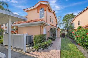 9841 Seacrest Circle 202, Boynton Beach, FL 33437 Sold 05/07/25
