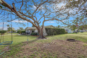 2222 SE Jackson Street, Stuart, FL 34997 Sold 03/17/25