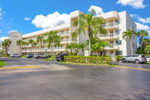 3146 Via Poinciana 315, Lake Worth, FL 33467 Sold 12/01/25