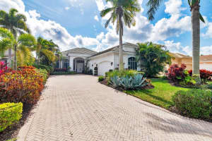 6690 Oakmont Way, West Palm Beach, FL 33412 - MLS#R11060139