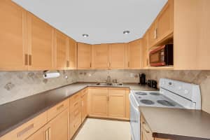 505 NE 20th Avenue 114, Deerfield Beach, FL 33441 - MLS#R11060144