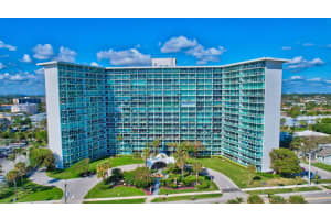 333 NE 21st Avenue 1808, Deerfield Beach, FL 33441 Sold 04/01/25