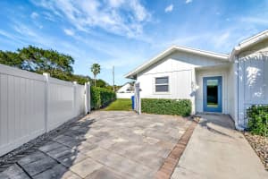 6075 Francis Street, Jupiter, FL 33458 Sold 04/30/25