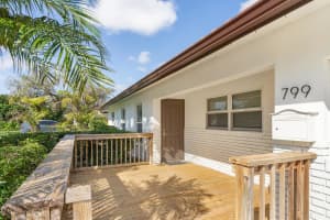 799 NW 7th Drive, Boca Raton, FL 33486 Sold 03/27/25