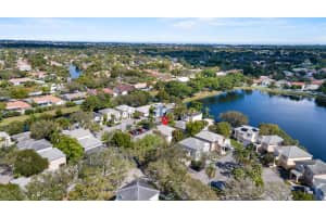 9824 NW 9th Court, Plantation, FL 33324 Sold 03/27/25