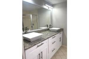579 Green Springs Place, West Palm Beach, FL 33409 Sold 09/19/25