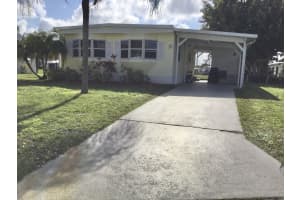 5 La Paloma, Port Saint Lucie, FL 34952 Sold 05/23/25