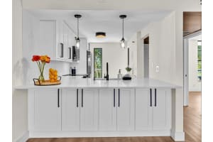 21 Royal Palm Way 303, Boca Raton