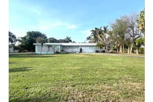 1531 Bacom Point Road, Pahokee, FL 33476 Sold 11/04/25