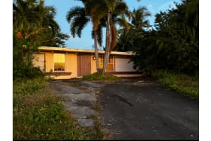 815 SE Airoso Boulevard, Port Saint Lucie, FL 34983 Sold 03/12/25