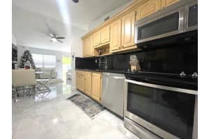 509 NW 43rd Place, Deerfield Beach, FL 33064 - MLS#R11060470