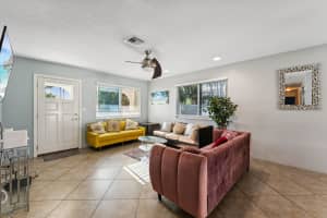 718 NW 9th Avenue, Dania Beach, FL 33004 Sold 07/07/25