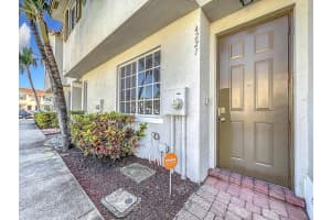 4221 Napoli Lake Drive, Riviera Beach, FL 33410 Sold 03/17/25