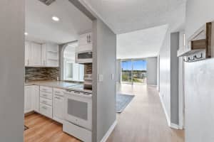 470 Executive Center Drive 5n, West Palm Beach, FL 33401 Sold 05/14/25