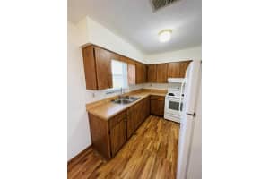 788 NW 22nd Lane, Okeechobee, FL 34972 Sold 04/08/25