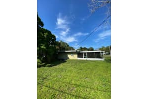 618 Coconut Avenue N, Port Saint Lucie, FL 34952 Sold 03/04/25