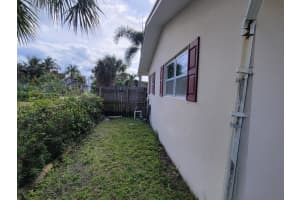 421 Greenbriar Drive, Lake Park, FL 33403 Sold 07/02/25