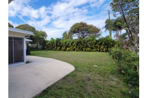 421 Greenbriar Drive, Lake Park, FL 33403 Sold 07/02/25