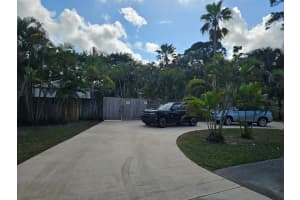 4854 Vilma Lane, West Palm Beach, FL 33417 Sold 05/30/25