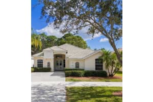 623 SW Lake Charles Circle, Port Saint Lucie, FL 34986 - MLS#R11060756