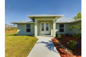 432 SW 86th Avenue, Okeechobee, FL 34974 Sold 08/25/25