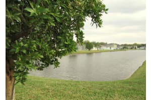 5317 Oakland Lake Circle, Fort Pierce, FL 34951 Sold 07/11/25