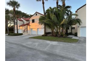 11 Via De Casas Sur 202, Boynton Beach, FL 33426 Sold 05/09/25