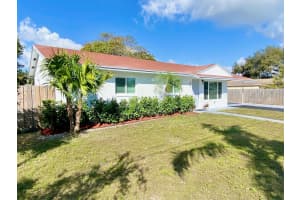 401 S 12th Street, Lantana, FL 33462 Sold 04/01/25