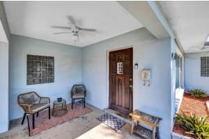 334 Wellesley Drive, Lake Worth Beach, FL 33460 Sold 08/25/25