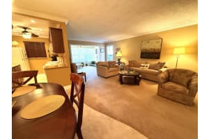 1292 High Point Place S B, Delray Beach