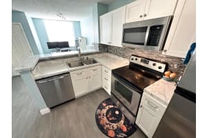 1755 Village Boulevard 108, West Palm Beach, FL 33409 Sold 04/18/25