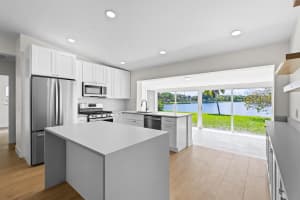 302 Riverside Drive, Palm Beach Gardens, FL 33410 Sold 05/08/25