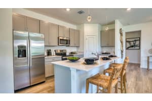 1617 SE Crosswood Way, Port Saint Lucie, FL 34984 Sold 05/15/25