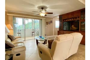 725 Lori Drive 312, Palm Springs, FL 33461 Sold 12/19/25
