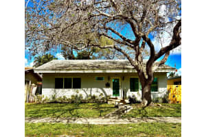 1323 Lincoln Street, Hollywood, Fl 33019, Hollywood