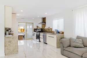 1323 Lincoln Street, Hollywood, FL 33019 - MLS#R11061454