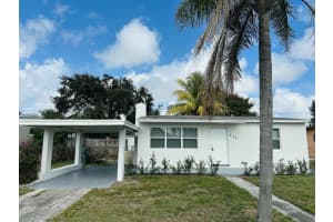 633 Beech Road, West Palm Beach, FL 33409 Sold 04/17/25