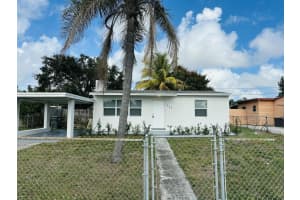 633 Beech Road, West Palm Beach, FL 33409 Sold 04/17/25