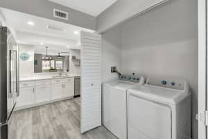 8 Willowbrook Lane 101, Delray Beach, FL 33446 Sold 04/01/25
