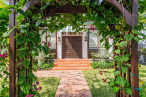 215 Westminster Road, West Palm Beach, FL 33405 Sold 06/03/25