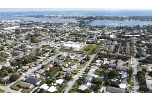 706 W Bloxham Street, Lantana, FL 33462 Sold 06/24/25