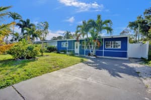 706 W Bloxham Street, Lantana, FL 33462 Sold 06/24/25
