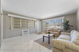 1300 S Broadway 18, Lantana, FL 33462 Sold 06/06/25