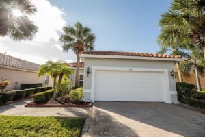 337 NW Breezy Point Loop, Port Saint Lucie, FL 34986 Sold 04/23/25