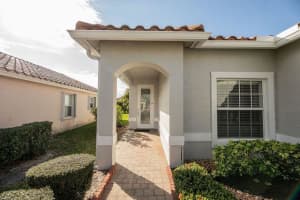 337 NW Breezy Point Loop, Port Saint Lucie, FL 34986 Sold 04/23/25