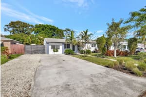 239 NE 20th Street, Delray Beach, FL 33444 Sold 04/29/25