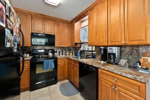 1136 SE Osceola Street, Stuart, FL 34996 - MLS#R11061636