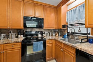 1136 SE Osceola Street, Stuart, FL 34996 - MLS#R11061636