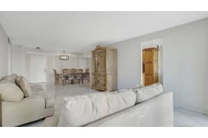 230 174th Street 308, Sunny Isles Beach, FL 33160 - MLS#R11061646