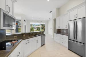 17081 Gulf Pine Circle, Wellington, FL 33414 Sold 02/26/25